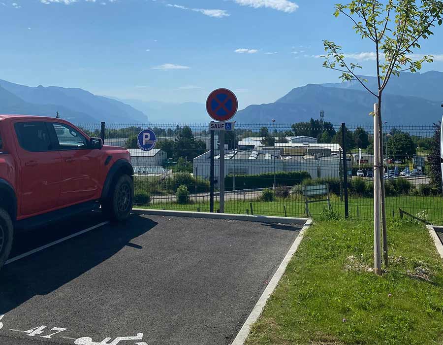 Locaux ZA LE PARVIS - JR PREVENT Locaux ZA LE PARVIS - JR PREVENT